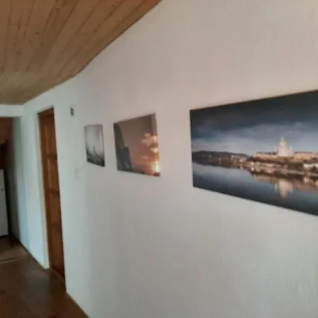 Zaszloshaz * Esztergom
